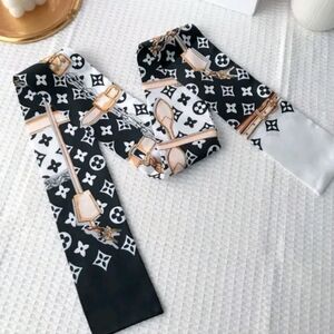 LOUIS VUITTON Scarf For Winter, Made In Paris